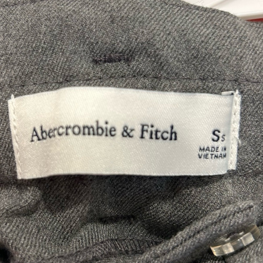 Abercrombie & Fitch Grey Belted Ankle Pant - Picture 6 of 6